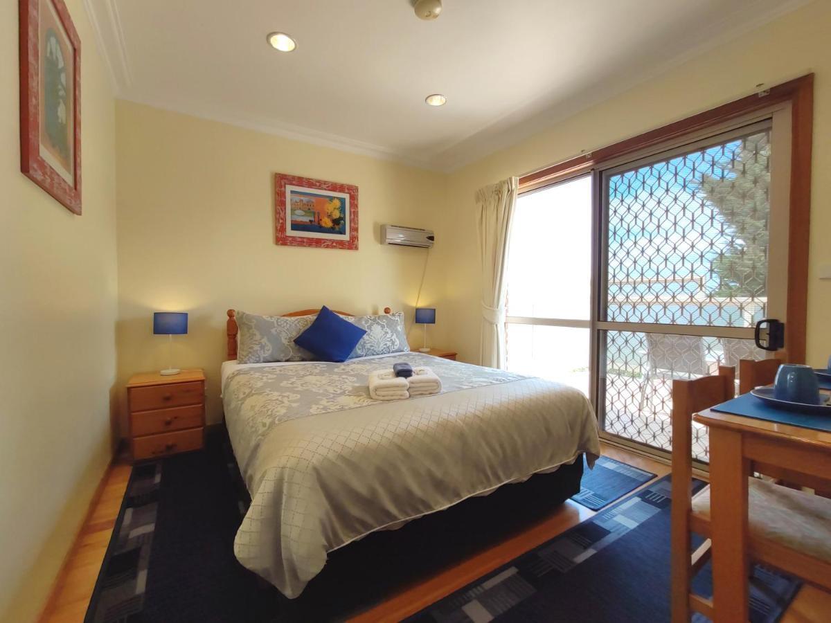 Angela'S Beach Stays Apollo Bay Exterior foto